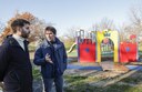 Gli assessori Ferraresi e Guerzoni all'area gioco rinnovata al parco Amendola